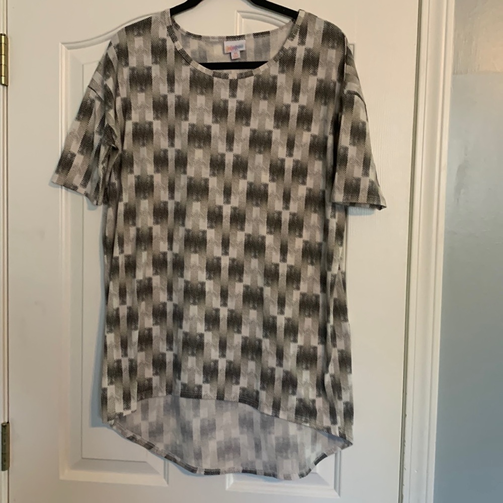 Lularoe Irma excellent condition